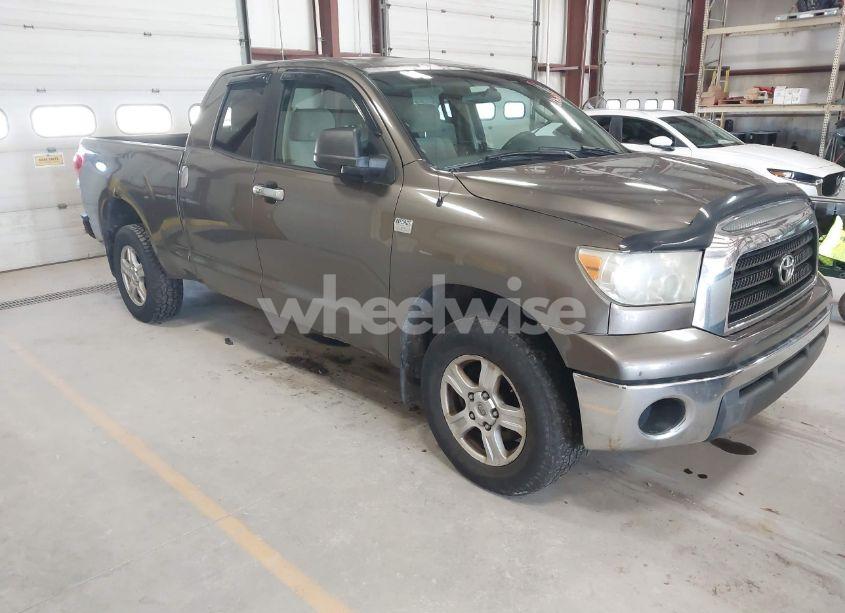 2007 Toyota Tundra SR5 4.7L V8 (VIN 5TFBT54137X006800) main photo