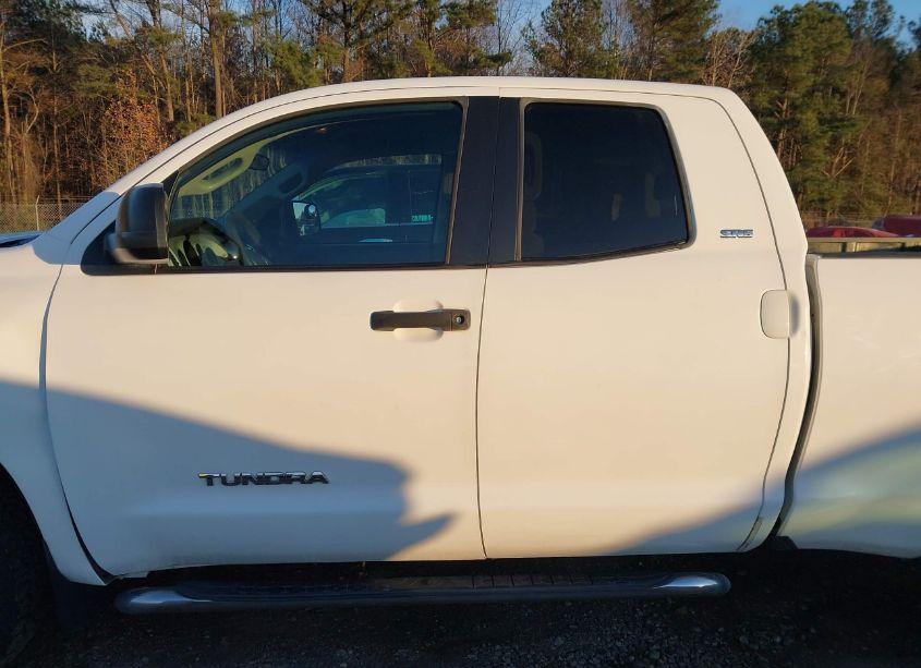 Photo 14 of 2007 Toyota Tundra SR5 4.7L V8 (VIN 5TFBT54187X002225)