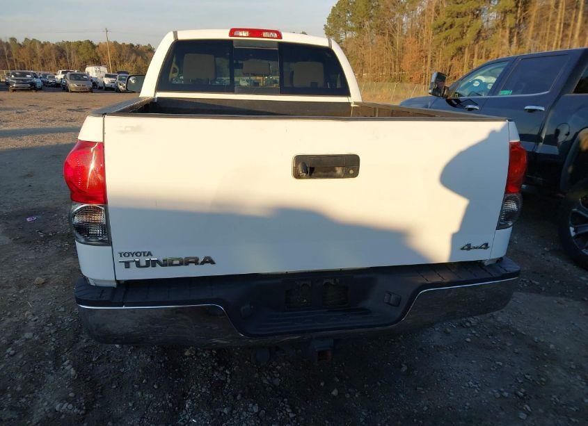 Photo 16 of 2007 Toyota Tundra SR5 4.7L V8 (VIN 5TFBT54187X002225)