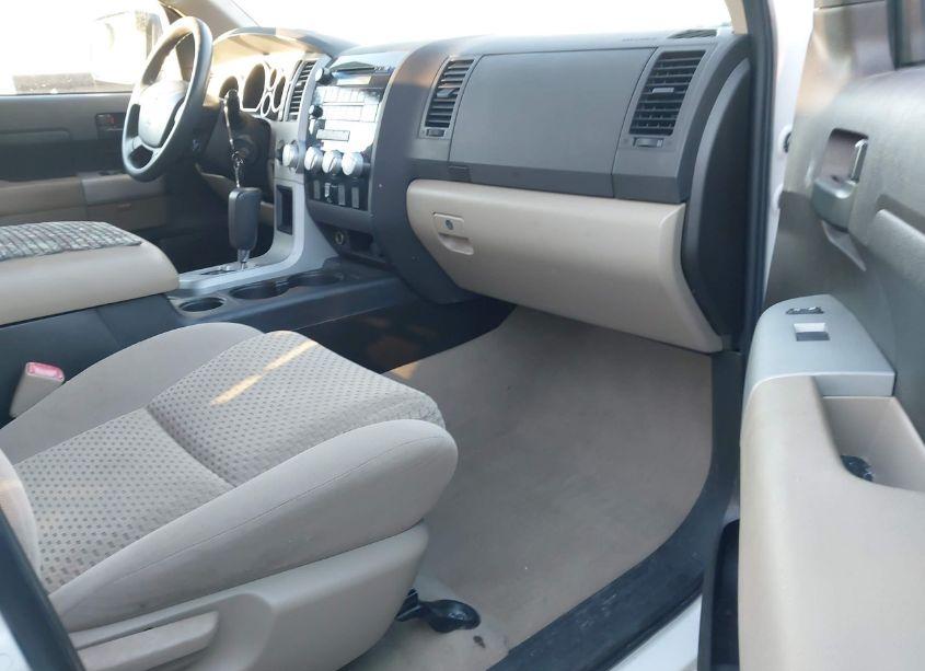 Photo 5 of 2007 Toyota Tundra SR5 4.7L V8 (VIN 5TFBT54187X002225)