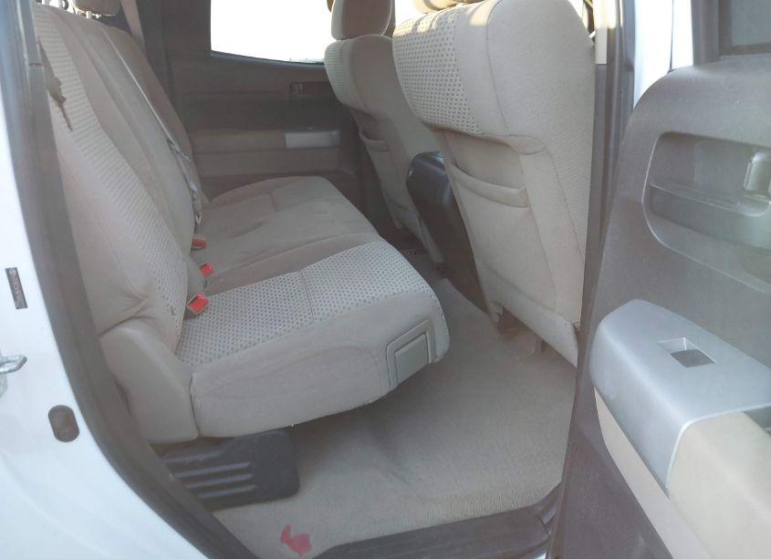 Photo 8 of 2007 Toyota Tundra SR5 4.7L V8 (VIN 5TFBT54187X002225)