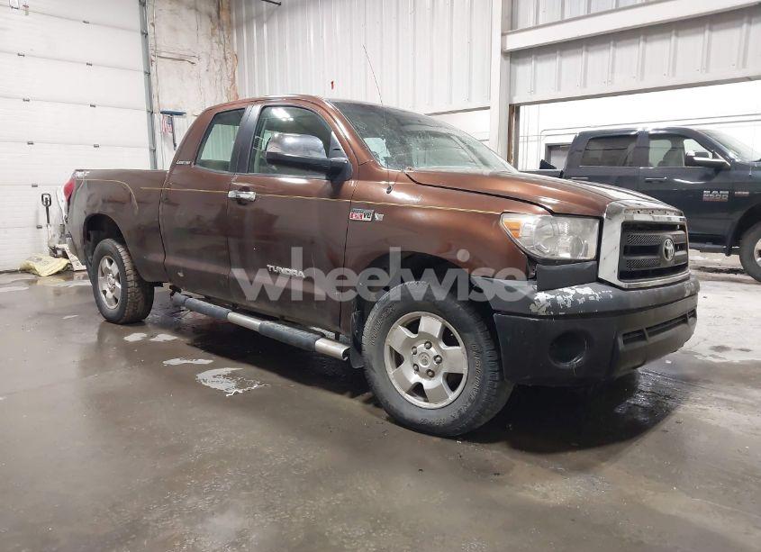2007 Toyota Tundra SR5 4.7L V8 (VIN 5TFBT54187X007232) main photo