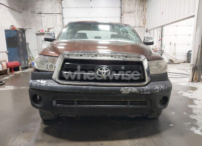 Photo 12 of 2007 Toyota Tundra SR5 4.7L V8 (VIN 5TFBT54187X007232)