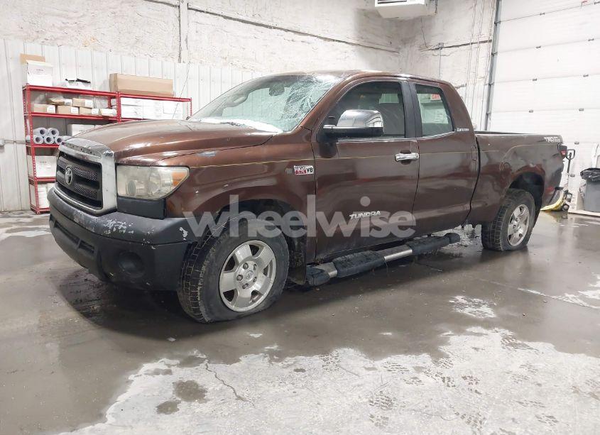 Photo 2 of 2007 Toyota Tundra SR5 4.7L V8 (VIN 5TFBT54187X007232)
