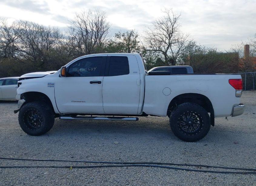 Photo 15 of 2008 Toyota Tundra SR5 5.7L V8 (VIN 5TFBV54118X036874)