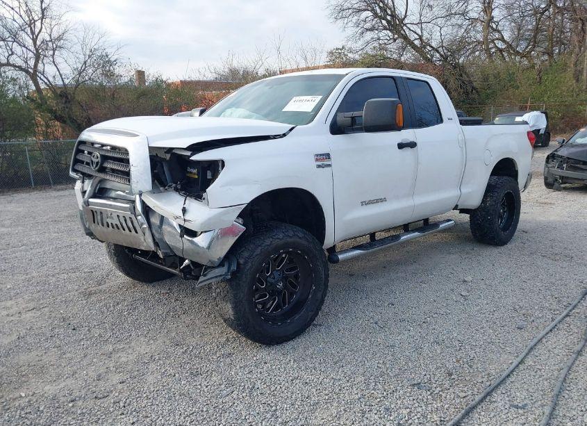 Photo 2 of 2008 Toyota Tundra SR5 5.7L V8 (VIN 5TFBV54118X036874)