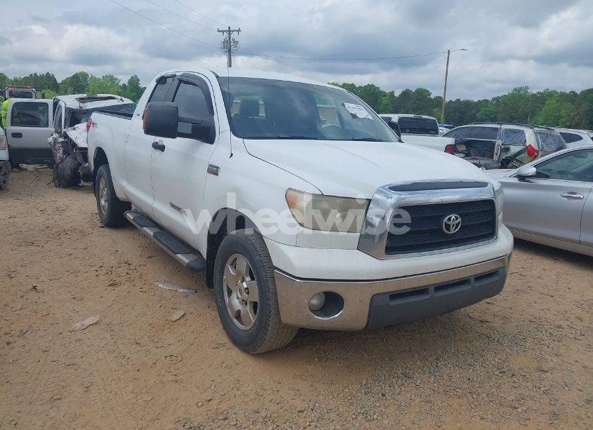 2008 Toyota Tundra SR5 5.7L V8 (VIN 5TFBV54118X044358) main photo