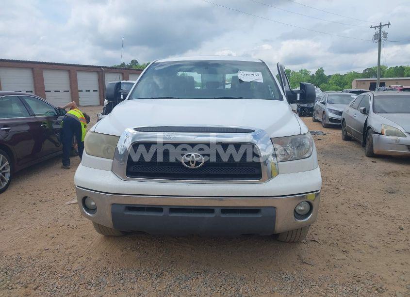 Photo 11 of 2008 Toyota Tundra SR5 5.7L V8 (VIN 5TFBV54118X044358)