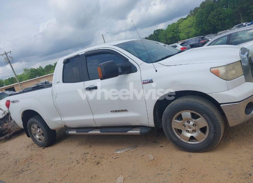 Photo 12 of 2008 Toyota Tundra SR5 5.7L V8 (VIN 5TFBV54118X044358)