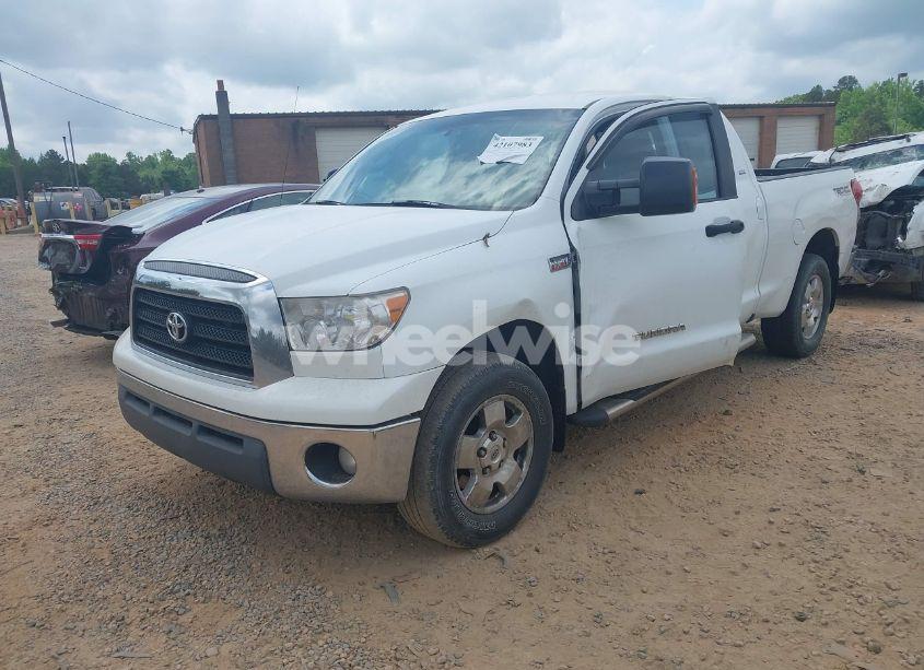 Photo 2 of 2008 Toyota Tundra SR5 5.7L V8 (VIN 5TFBV54118X044358)