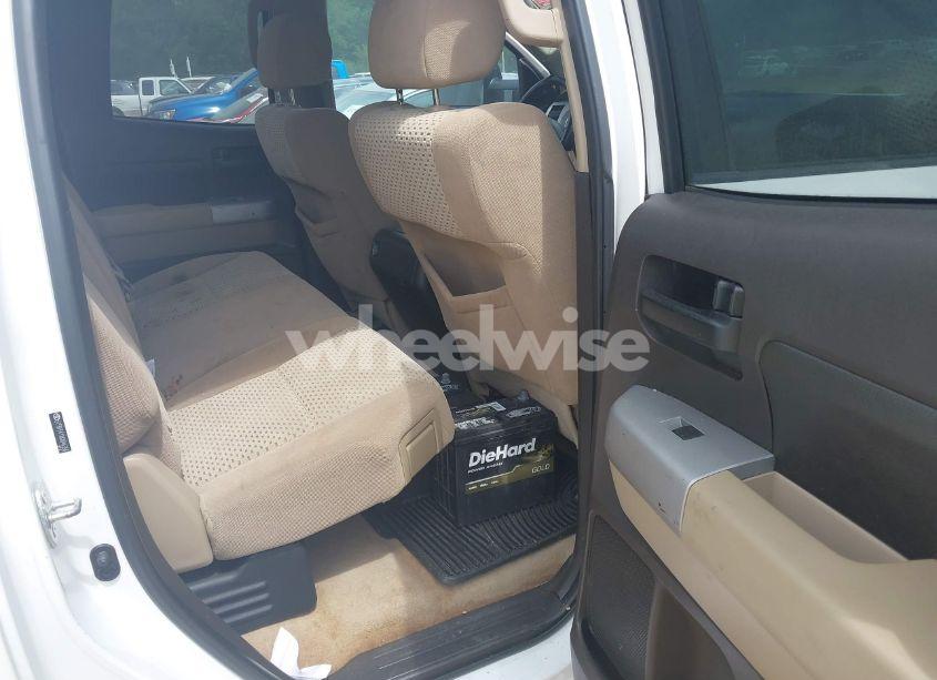 Photo 8 of 2008 Toyota Tundra SR5 5.7L V8 (VIN 5TFBV54118X044358)