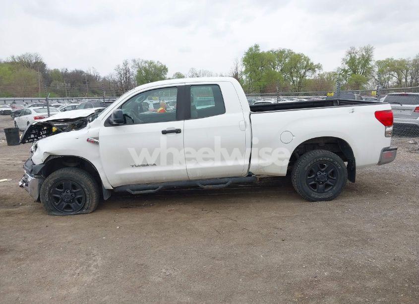 Photo 14 of 2008 Toyota Tundra BASE 5.7L V8 (VIN 5TFBV54118X055649)