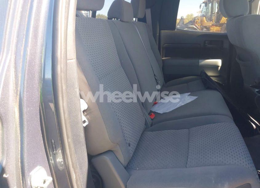 Photo 8 of 2009 Toyota Tundra SR5 5.7L V8 (VIN 5TFBV54139X086029)