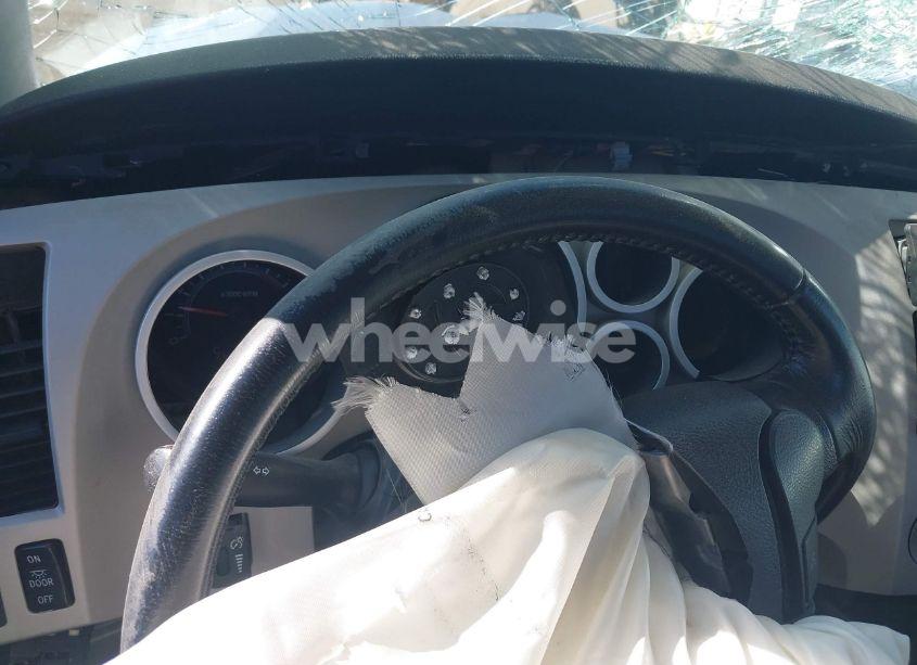 Photo 16 of 2007 Toyota Tundra SR5 5.7L V8 (VIN 5TFBV54147X012194)