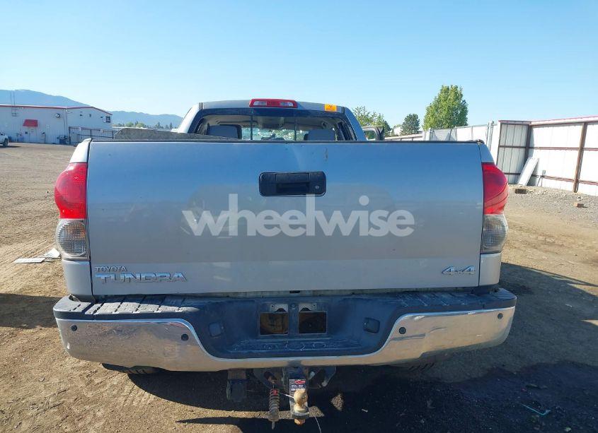 Photo 17 of 2007 Toyota Tundra SR5 5.7L V8 (VIN 5TFBV54147X012194)