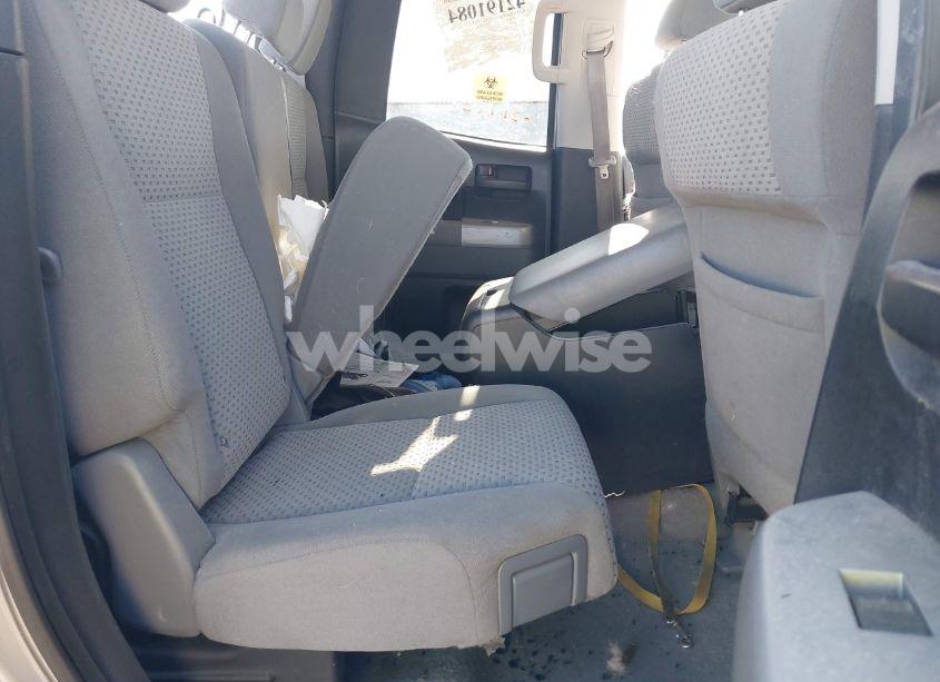 Photo 8 of 2007 Toyota Tundra SR5 5.7L V8 (VIN 5TFBV54147X012194)