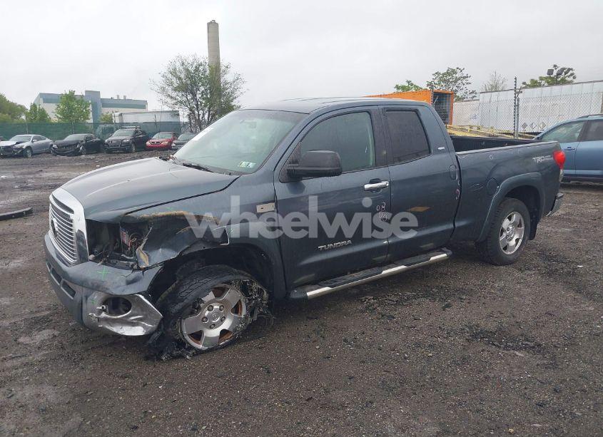 Photo 2 of 2008 Toyota Tundra SR5 5.7L V8 (VIN 5TFBV54148X071912)