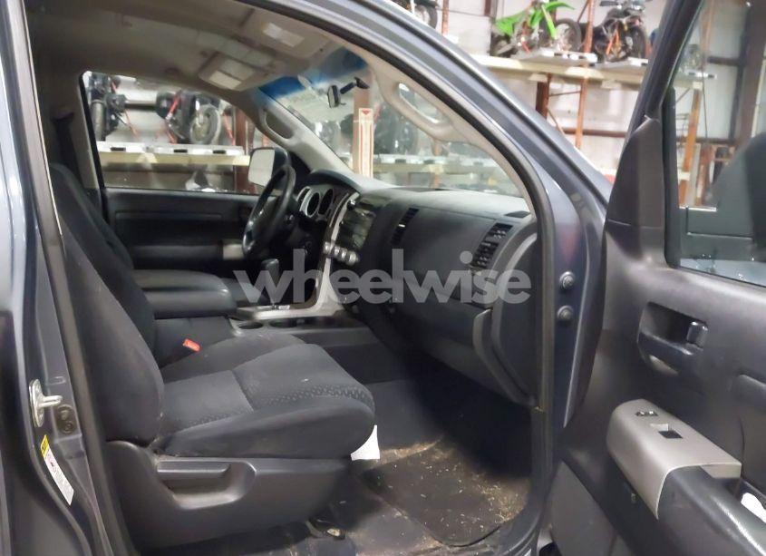 Photo 5 of 2008 Toyota Tundra SR5 5.7L V8 (VIN 5TFBV54148X075409)