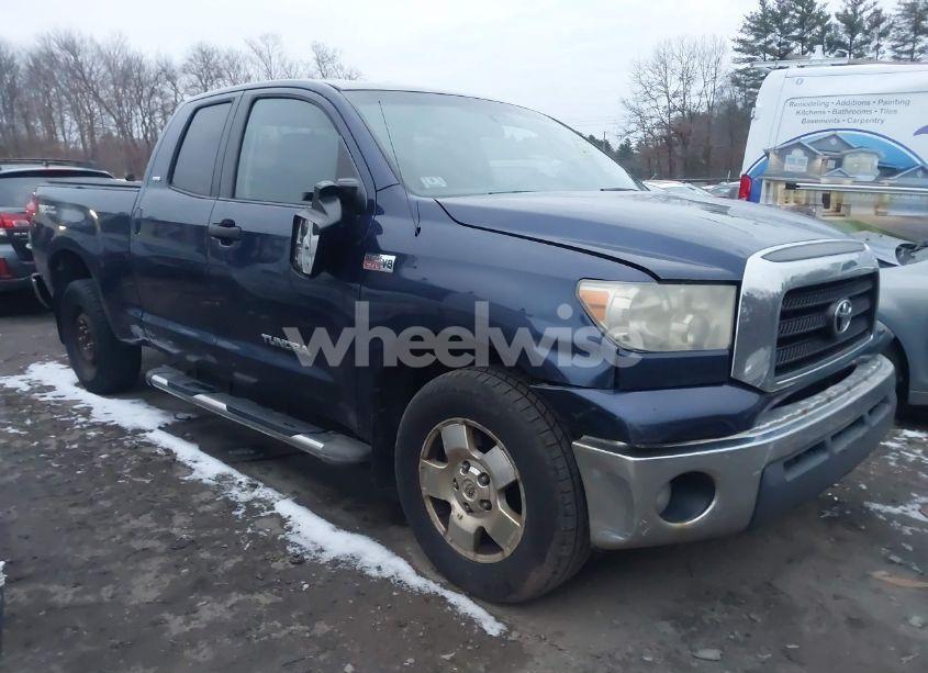 2007 Toyota Tundra SR5 5.7L V8 (VIN 5TFBV54157X012236) main photo