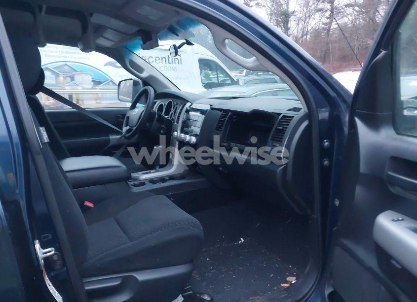 Photo 5 of 2007 Toyota Tundra SR5 5.7L V8 (VIN 5TFBV54157X012236)