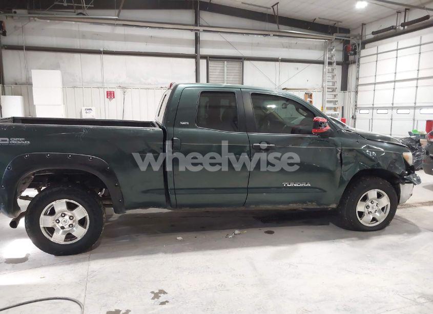 Photo 13 of 2007 Toyota Tundra SR5 5.7L V8 (VIN 5TFBV54157X021874)
