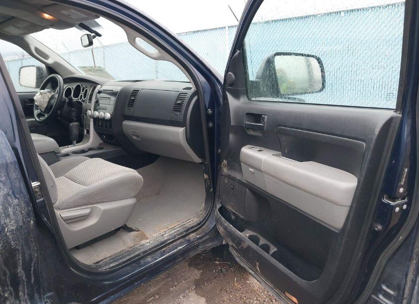 Photo 5 of 2009 Toyota Tundra SR5 5.7L V8 (VIN 5TFBV54159X093760)