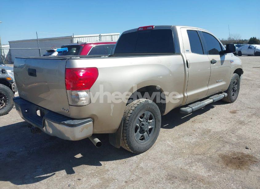 Photo 4 of 2007 Toyota Tundra SR5 5.7L V8 (VIN 5TFBV54167X024430)