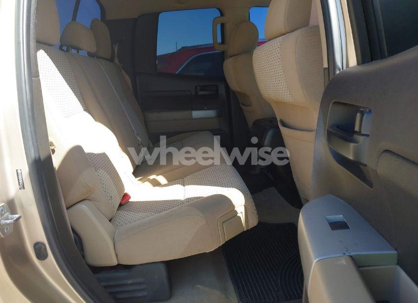 Photo 8 of 2007 Toyota Tundra SR5 5.7L V8 (VIN 5TFBV54167X024430)