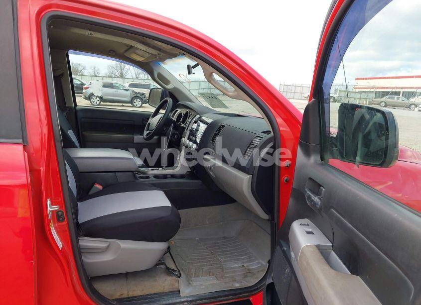 Photo 5 of 2008 Toyota Tundra SR5 5.7L V8 (VIN 5TFBV54168X053850)