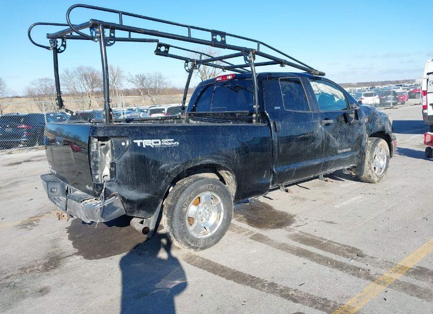 Photo 4 of 2008 Toyota Tundra SR5 5.7L V8 (VIN 5TFBV54168X057090)