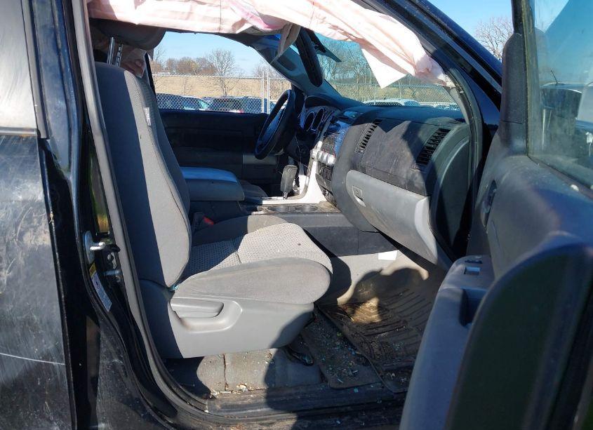 Photo 5 of 2008 Toyota Tundra SR5 5.7L V8 (VIN 5TFBV54168X057090)