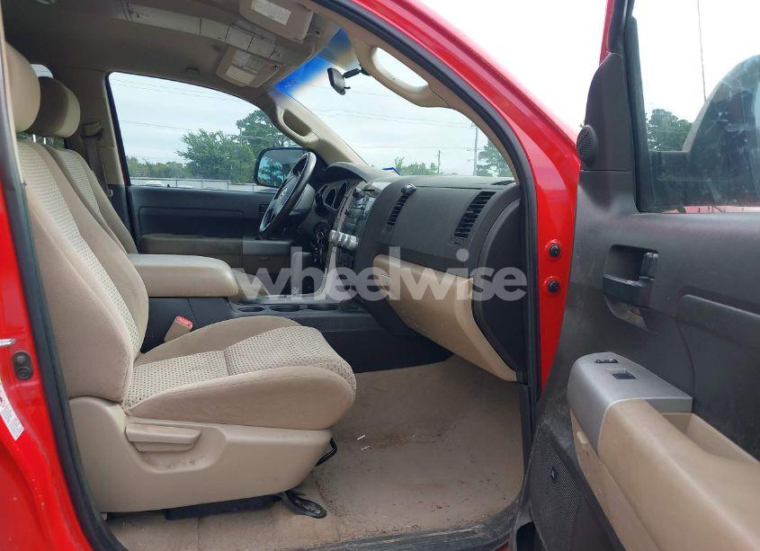 Photo 5 of 2007 Toyota Tundra SR5 5.7L V8 (VIN 5TFBV54177X025179)