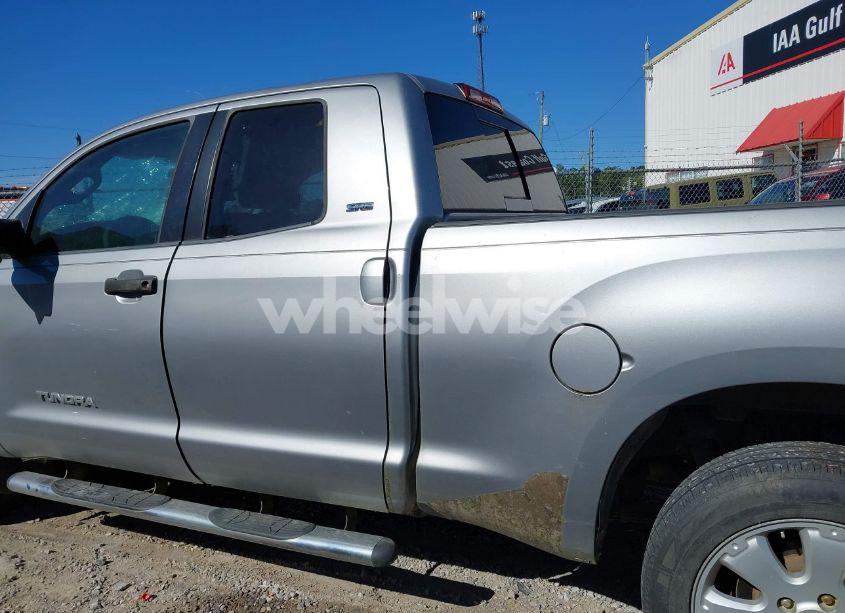 Photo 14 of 2007 Toyota Tundra SR5 5.7L V8 (VIN 5TFBV54187X004258)