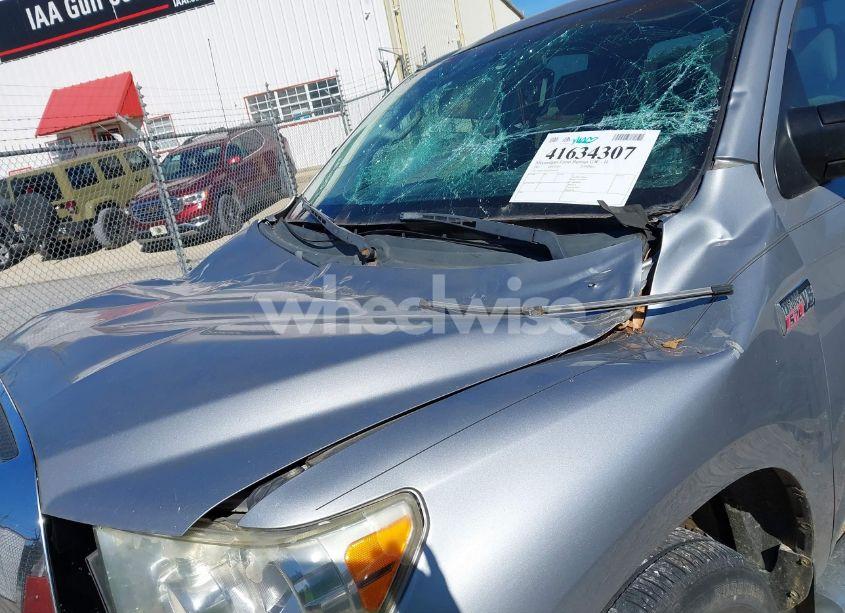 Photo 6 of 2007 Toyota Tundra SR5 5.7L V8 (VIN 5TFBV54187X004258)