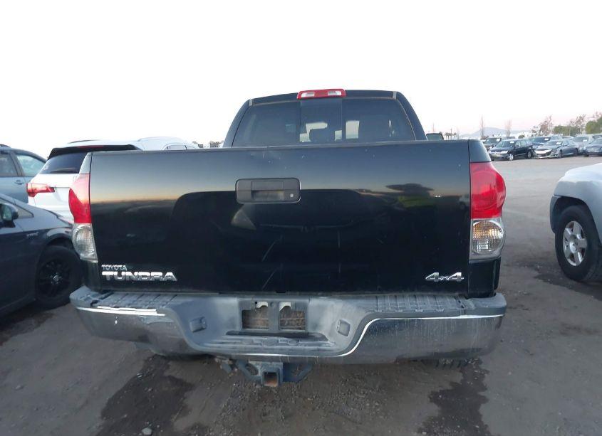 Photo 17 of 2007 Toyota Tundra SR5 5.7L V8 (VIN 5TFBV54187X011565)
