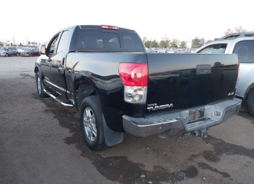 Photo 3 of 2007 Toyota Tundra SR5 5.7L V8 (VIN 5TFBV54187X011565)