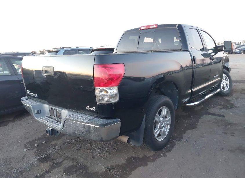 Photo 4 of 2007 Toyota Tundra SR5 5.7L V8 (VIN 5TFBV54187X011565)