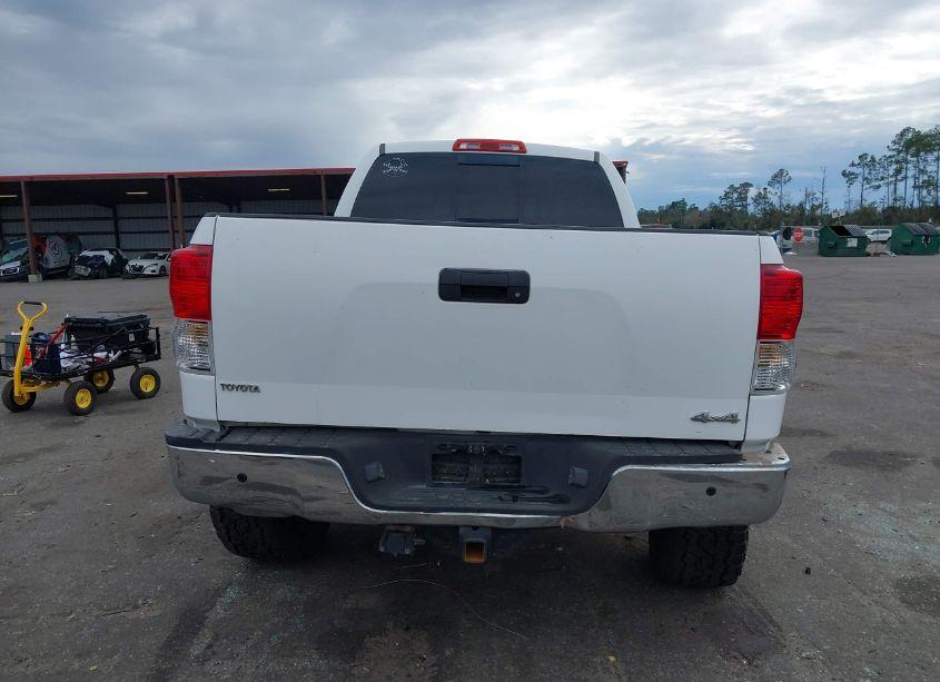 Photo 16 of 2009 Toyota Tundra SR5 5.7L V8 (VIN 5TFBW54179X084989)