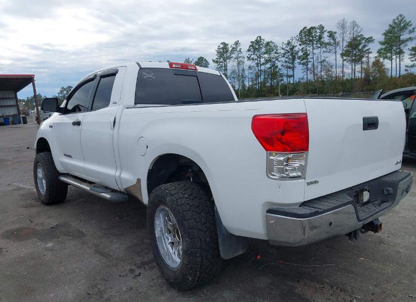 Photo 3 of 2009 Toyota Tundra SR5 5.7L V8 (VIN 5TFBW54179X084989)