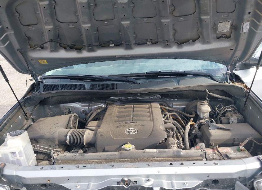 Photo 10 of 2013 Toyota Tundra LIMITED 5.7L V8 (VIN 5TFBW5F15DX281603)