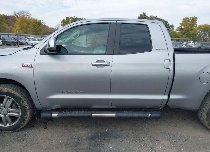 Photo 14 of 2013 Toyota Tundra LIMITED 5.7L V8 (VIN 5TFBW5F15DX281603)