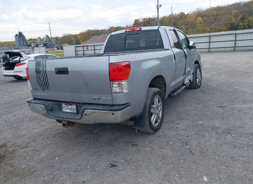 Photo 4 of 2013 Toyota Tundra LIMITED 5.7L V8 (VIN 5TFBW5F15DX281603)