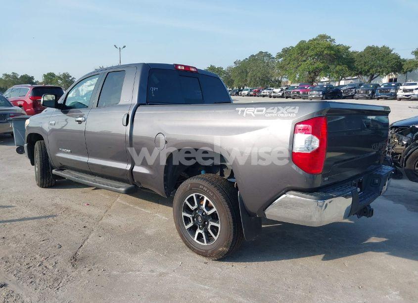 Photo 3 of 2017 Toyota Tundra LIMITED 5.7L V8 (VIN 5TFBW5F17HX612817)