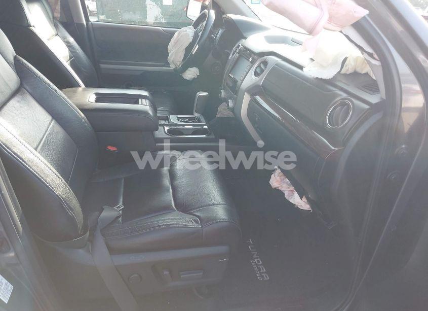 Photo 5 of 2017 Toyota Tundra LIMITED 5.7L V8 (VIN 5TFBW5F17HX612817)