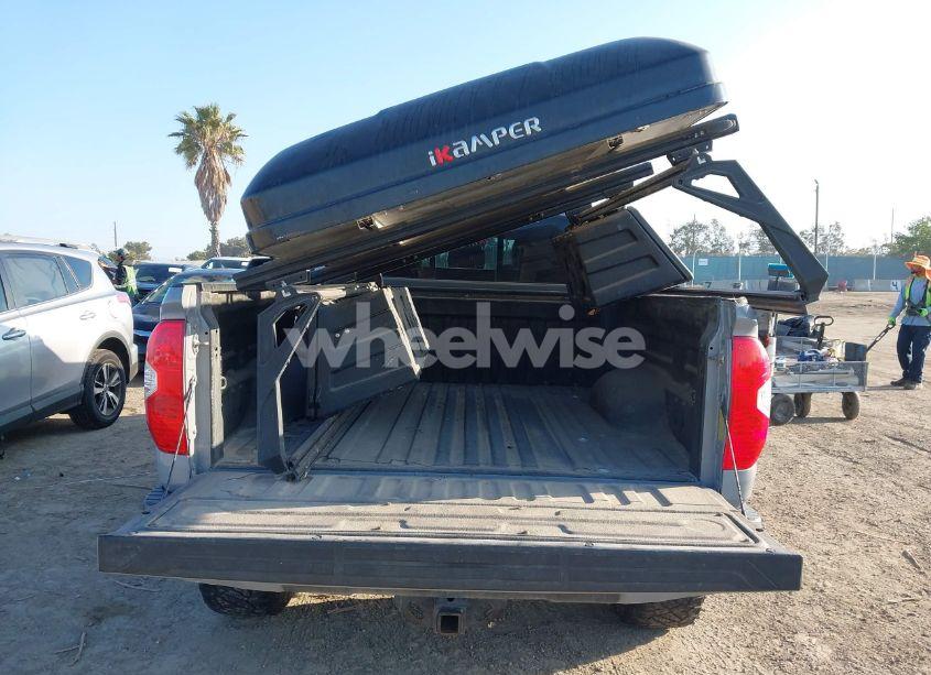 Photo 16 of 2018 Toyota Tundra LIMITED 5.7L V8 (VIN 5TFBY5F12JX722822)