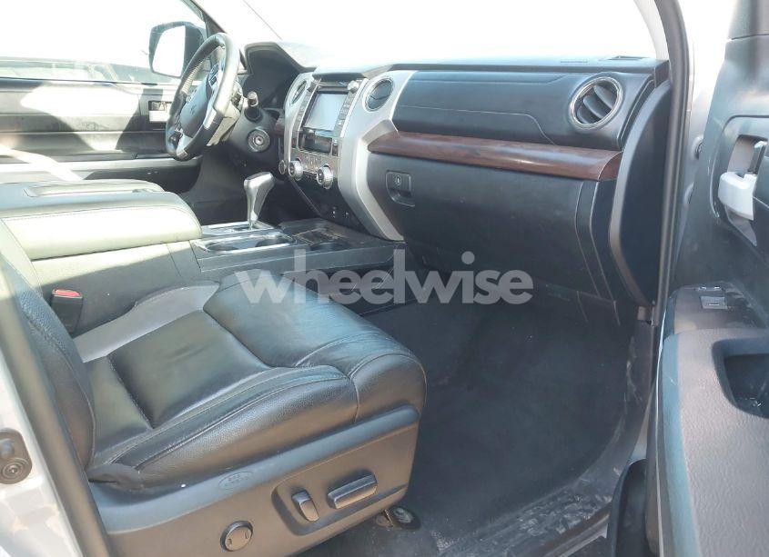 Photo 5 of 2018 Toyota Tundra LIMITED 5.7L V8 (VIN 5TFBY5F12JX722822)