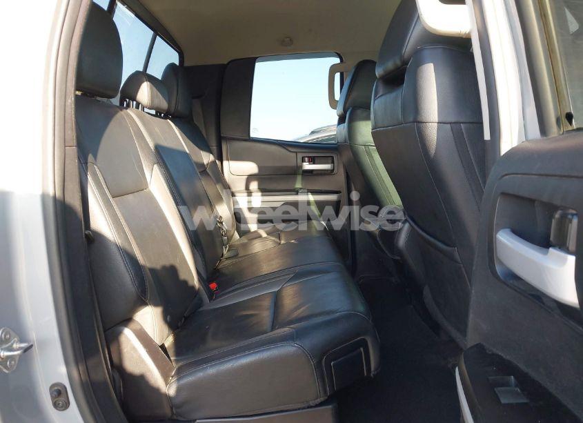 Photo 8 of 2018 Toyota Tundra LIMITED 5.7L V8 (VIN 5TFBY5F12JX722822)