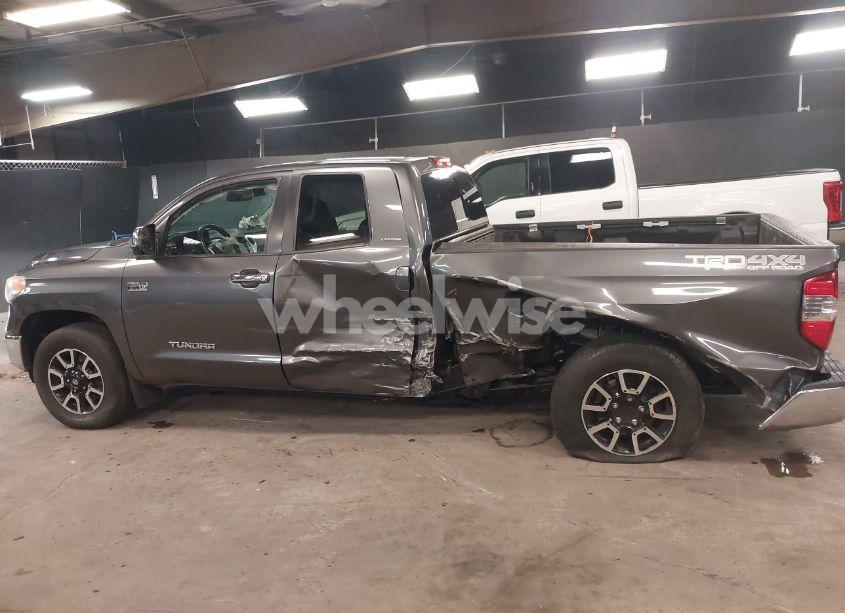 Photo 14 of 2014 Toyota Tundra LIMITED 5.7L V8 (VIN 5TFBY5F13EX390833)