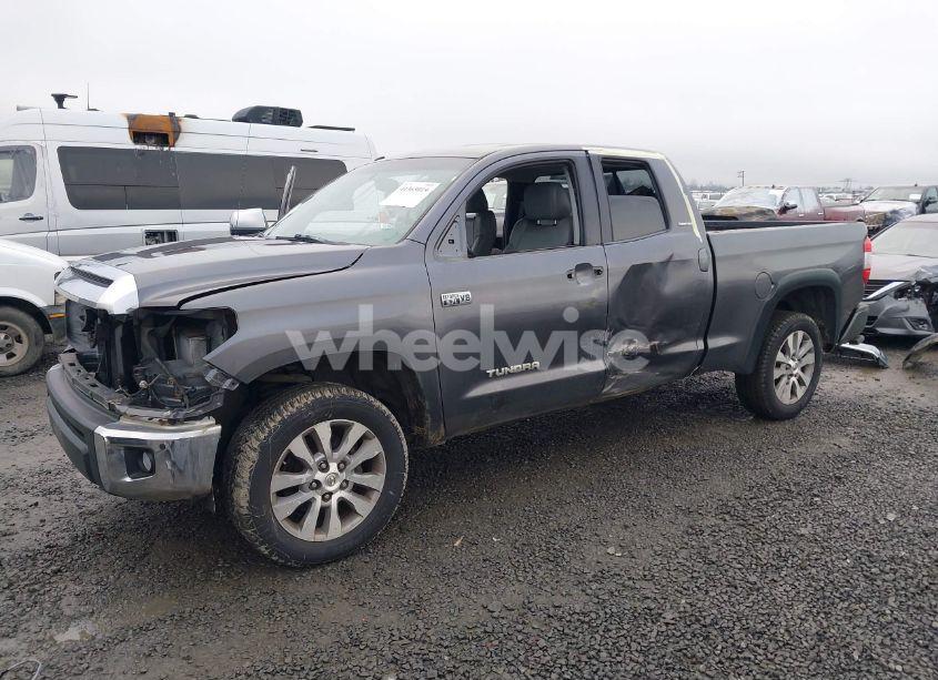 Photo 2 of 2014 Toyota Tundra LIMITED 5.7L V8 (VIN 5TFBY5F15EX358143)