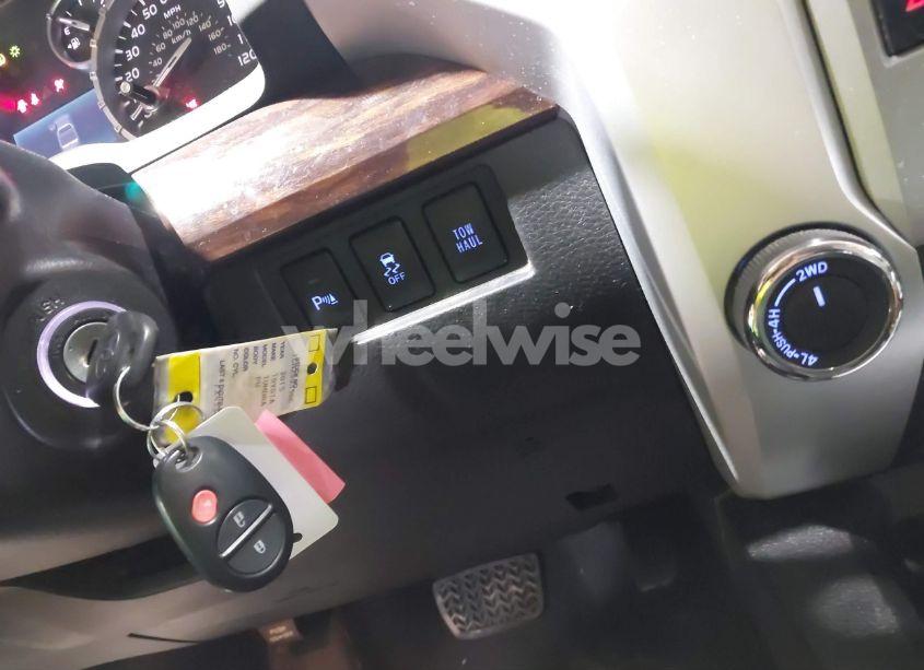 Photo 11 of 2015 Toyota Tundra LIMITED 5.7L V8 (VIN 5TFBY5F18FX455404)